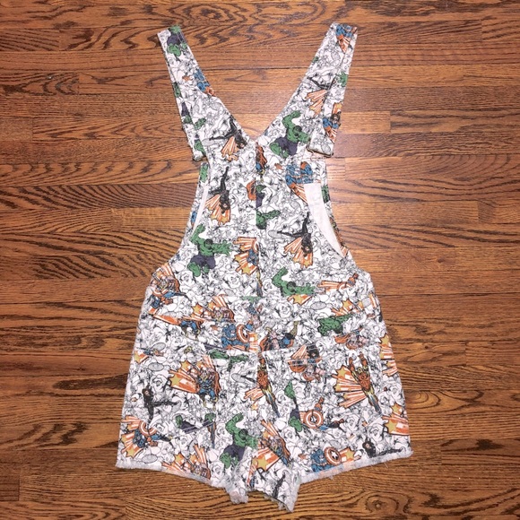 Brand New✨Woman’s Marvel Universe Overalls - Picture 3 of 6
